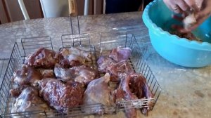 Шашлык из нутрии, нутрия на углях, готовим нутрию на мангале. Рецепт