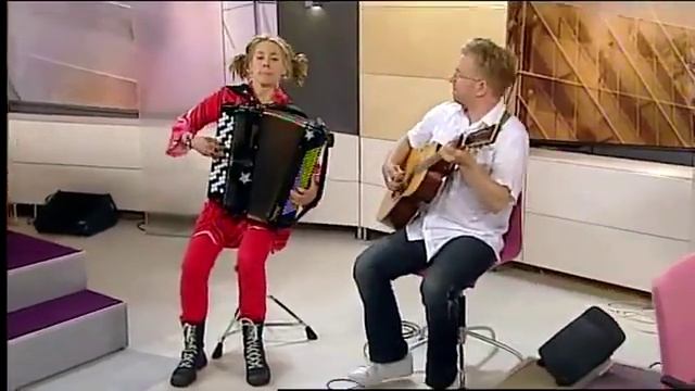 Вот тебе и СЛАБЫЙ пол смотреть онлайн