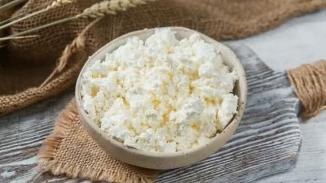 2021- 07- 09 Кулинарные хитрости. Как сделать домашний творог и блюда из него смотреть онлайн