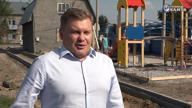 Строительство нового корта в микрорайоне "Урализолятор" смотреть онлайн