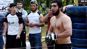 БОЕВАЯ МАШИНА против БОЙЦА без правил