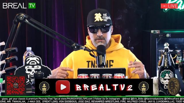 Cars Crushed After Tire Falls Off United Airlines Boeing 777 - The Dr. Greenthumb Show #935 смотреть онлайн
