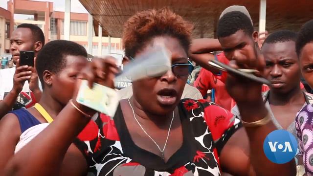 Ebola Fears Slow Crossings at Rwanda-DRC Border смотреть онлайн