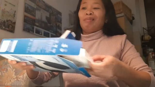 Unboxing my New Headphone ( Philips TAH4205) with Bass Booster. смотреть онлайн