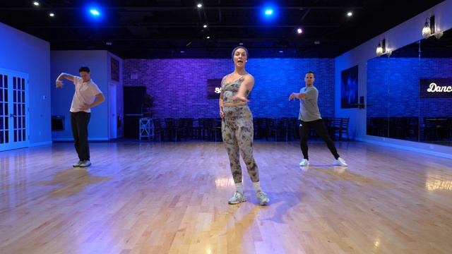 15 Minute Dance Workout - Salsa, Samba, Paso Double, Cha Cha, Bachata and Rumba | Ballroom Dancing смотреть онлайн