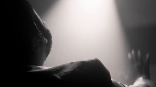 Athoms & Nadège - Emmanuel Est Là (Clip Officiel)