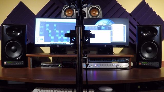 Behringer B2030A Demo and Review - The Bronktron reviews stuff. смотреть онлайн
