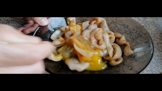 Кольца кальмара в панировочных сухарях смотреть онлайн