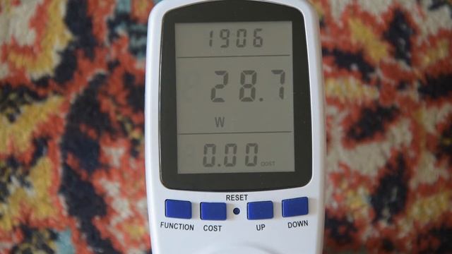 Ваттметр бытовой в розетку / Измеритель мощности / На 3600 Ватт. смотреть онлайн