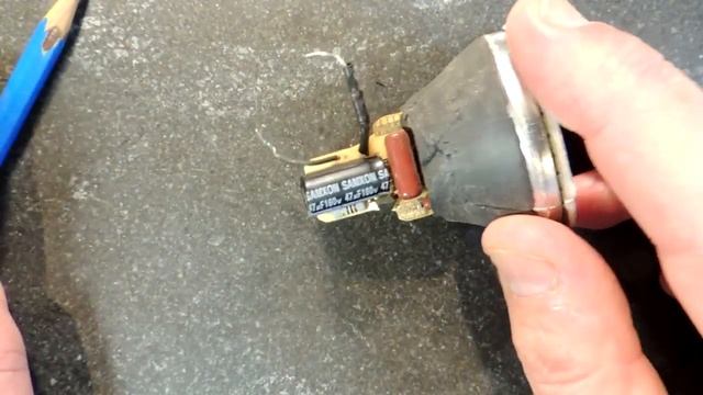 Philips A19 LED Light Bulb Failure: Low Service Life смотреть онлайн