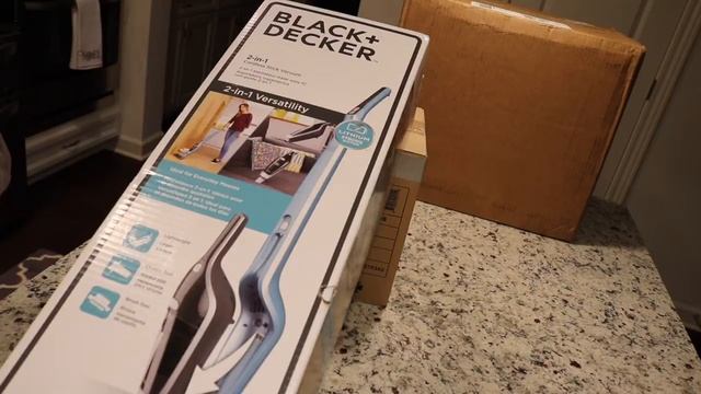 DYSON V8 ABSOLUTE UNBOXING - DECEMBER 1, 2017 смотреть онлайн