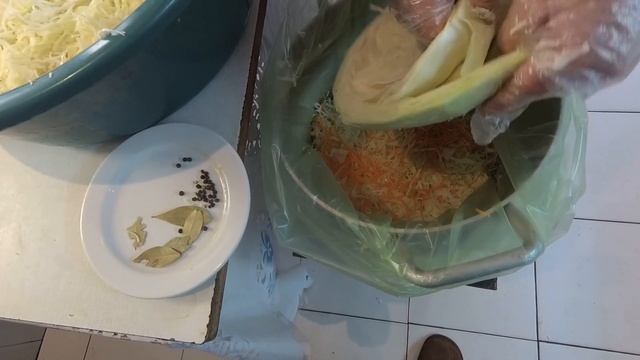 Самая вкусная квашеная капуста. Самый простой рецепт! смотреть онлайн