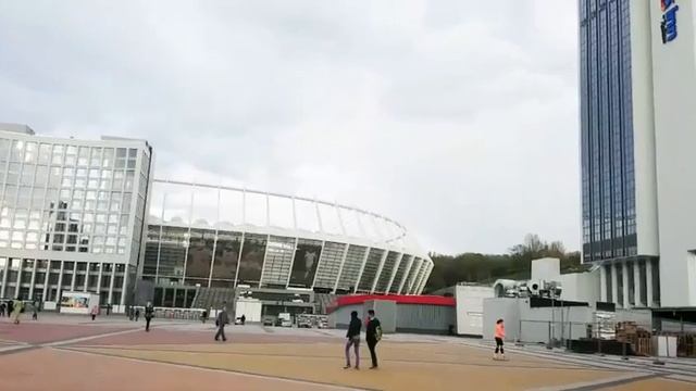 Очень дорогой Олимпийский стадион (Very expensive Olympic Stadium) смотреть онлайн