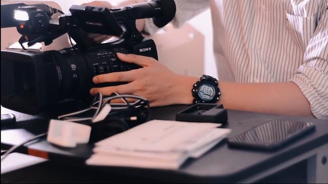 SONY HXR-NX5R Camcorder UNBOXING - User Review INDONESIA смотреть онлайн