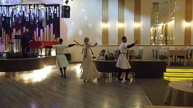 Грузинские танцы 1 смотреть онлайн