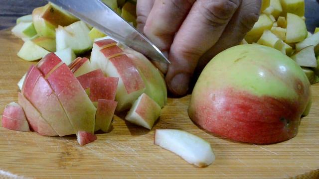 Еда для диабетика | Яблочный пирог типа шарлотки из ц/з и ржаной муки. Два мнения на один рецепт. смотреть онлайн