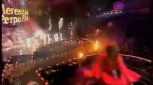 Поёт Жанна Рождественская