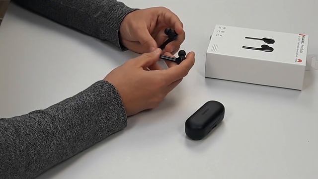 Трэш-обзор Huawei Freebuds [Airpods R.I.P.] смотреть онлайн