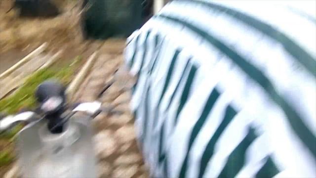 Тент готов.  У нас тепло.