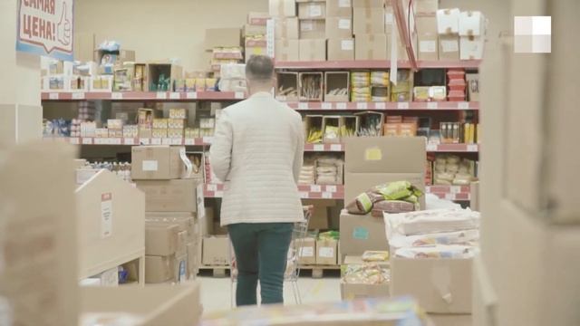 Волонтеры развозят продукты пенсионерам | NGS24.ru смотреть онлайн