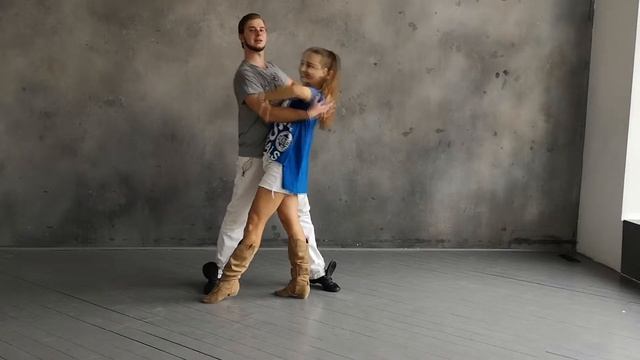 Хастл. Базовые фигуры. Поддержка из американки