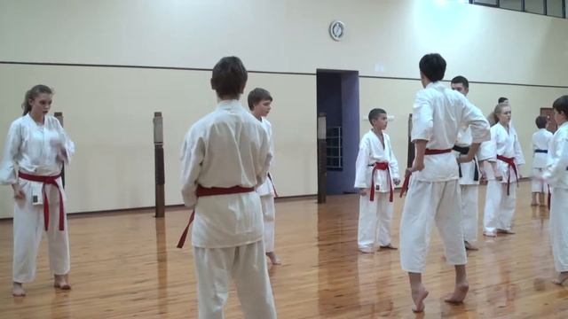 Семинар по программе 5-3 кю Средн 12-15лет Архат До 15.12.12 смотреть онлайн