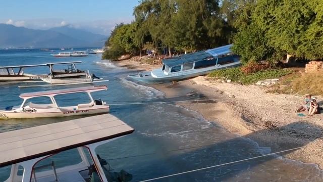 A day on Gili Air Lombok DJI Spark/ GoPro Hero 5/ Zhiyun G5/ iphone 6 смотреть онлайн