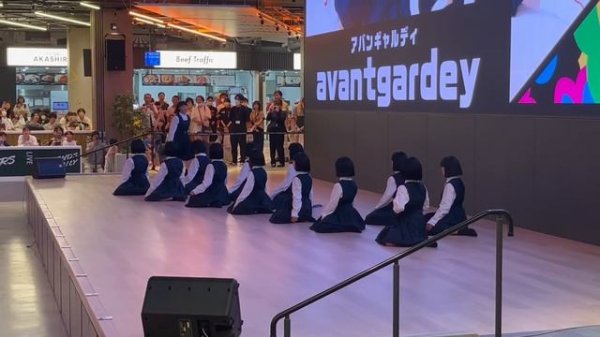 #アバンギャルディ in #ららぽーと堺 #avantgardey（20230819）舞台袖バージョン