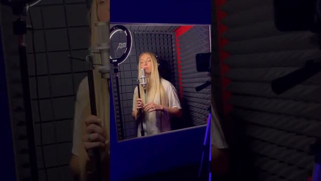 Cover Вера Брежнева - Тихо (by Nika Klein) смотреть онлайн