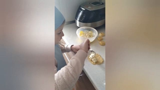 Софійка пече дуже смачні сочнікі!!! смотреть онлайн