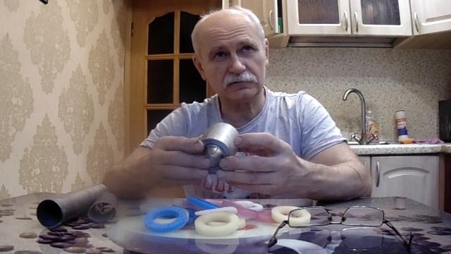 (Видео №135) Вырубка для поролоновых пыльников вилки. смотреть онлайн