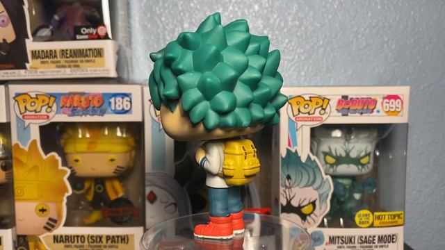 U.A. High School with Izuku Midoriya Funko Pop Town смотреть онлайн
