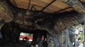 как  можно  покрасить  гараж стены  скалы  и  камень  арт  бетон  обзор  работы