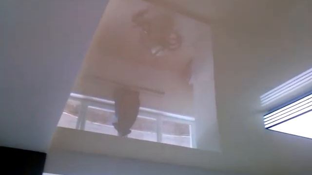 Глянцевый натяжной потолок в Черкассах смотреть онлайн