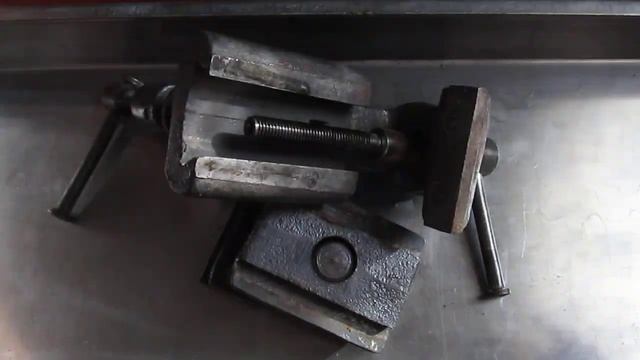 Тиски СССР УППИ-ВОС. смотреть онлайн