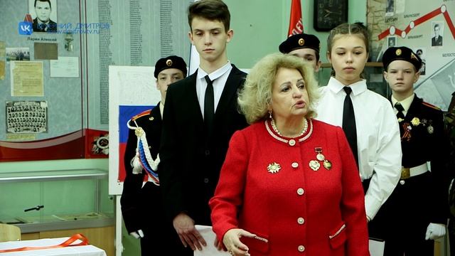 В Синьковской школе №1 открыли "Парту героя" в честь воина-интернационалиста смотреть онлайн