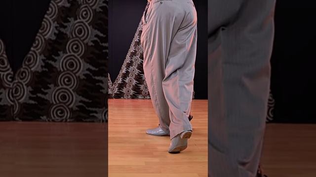 Уроки танцев "Giro Milonguero" в Аргентинском танго смотреть онлайн