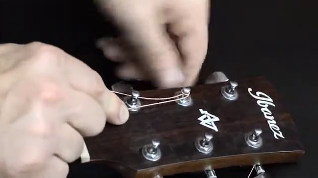 Как поменять струны на гитаре. Легкая замена струн. Настройка новой гитары. смотреть онлайн