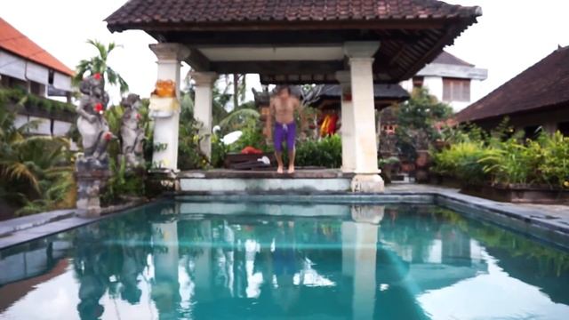 INDONESIA Travel // Exploring the Best Beaches in Java, Bali and Lombok смотреть онлайн