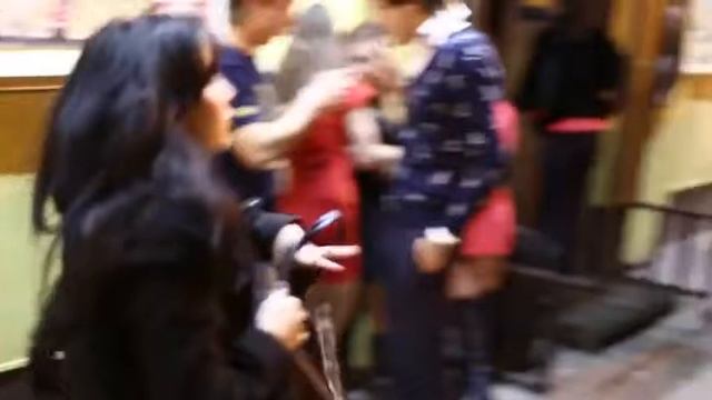 Типичный вечер у клуба в Челябинске смотреть онлайн