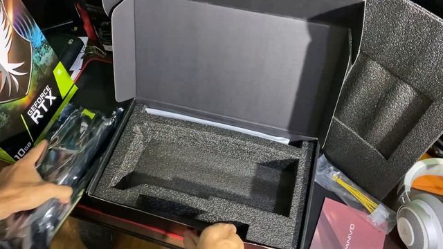 Unboxing Placa de vídeo RTX 3080 da Gainward modelo Phoenix смотреть онлайн