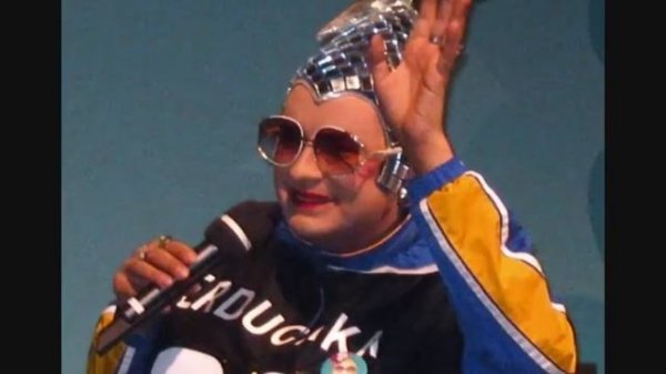 Верка Сердючка А я только с мороза