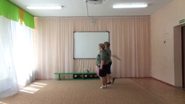 Алексеева Людмила и Алексеева Г Г Танец Катюша смотреть онлайн