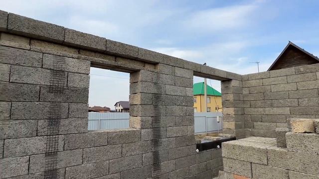 Круговой обзор коробки дома из Арболита до арморояса