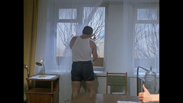 А в тюрьме сейчас ужин, макароны...