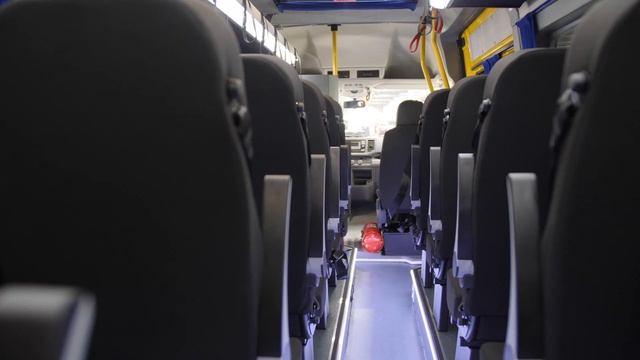Школьный автобус Volkswagen Crafter смотреть онлайн