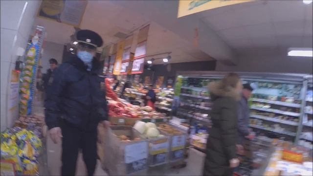 Билла. У блогерши мутный глаз. Борзый директор вызвал сам на себя неприкормленную полицию.