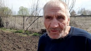 ДЕД МАТВЕЙ КОПАЕТ ОГОРОД!!!