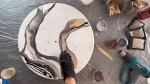 Часы из эпоксидной смолы своими руками легко и просто. Видео 1