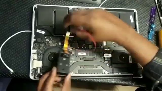 MacBook A1398 EFI bios unlock password removal-Raminfotech смотреть онлайн